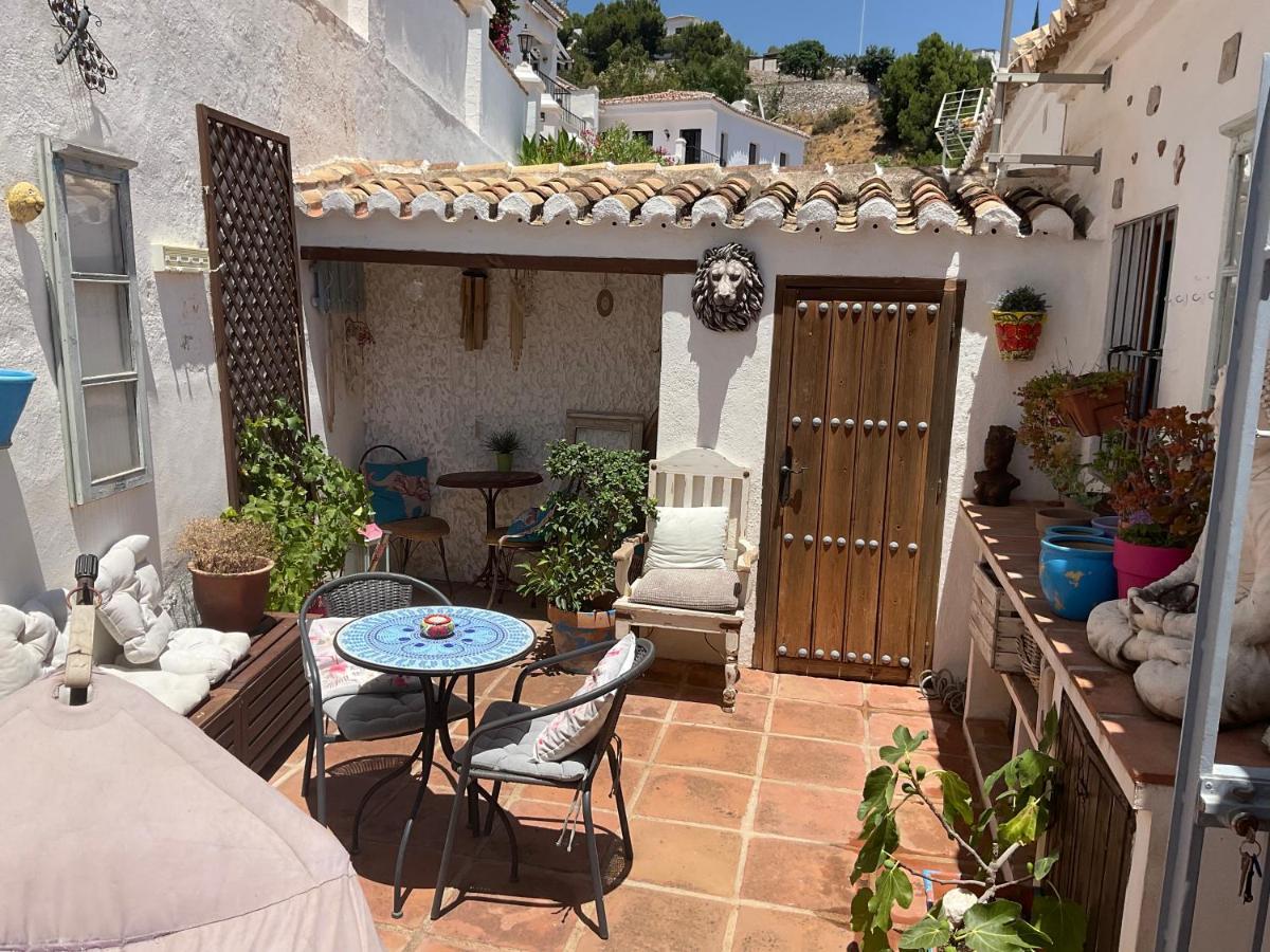 Pueblo Cosy Townhouse, Sleeps 4 Ferienhaus Mijas
