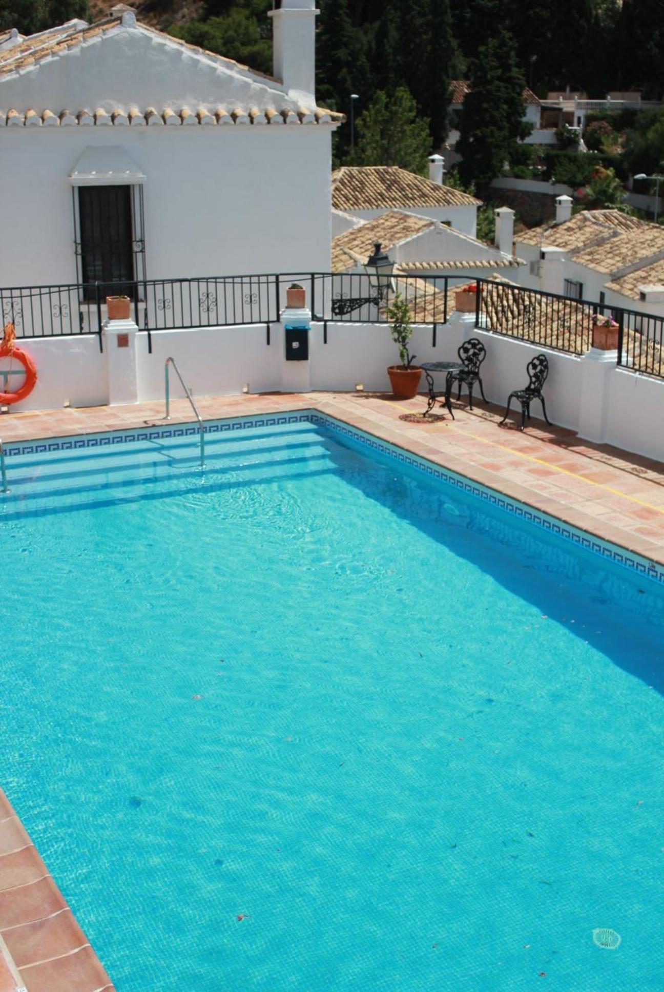 Pueblo Cosy Townhouse, Sleeps 4 *